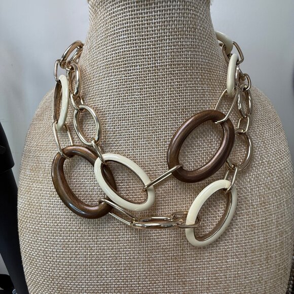 Banana Republic Long Gold-Tone Chain Link Necklace With Cream & Brown Accents - Picture 14 of 16